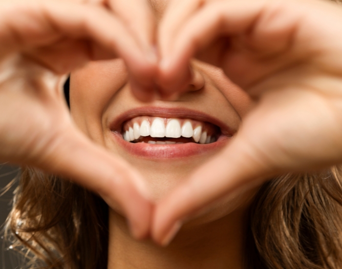 How to Get a Hollywood Smile: Step-by-Step Cosmetic Dentistry Guide